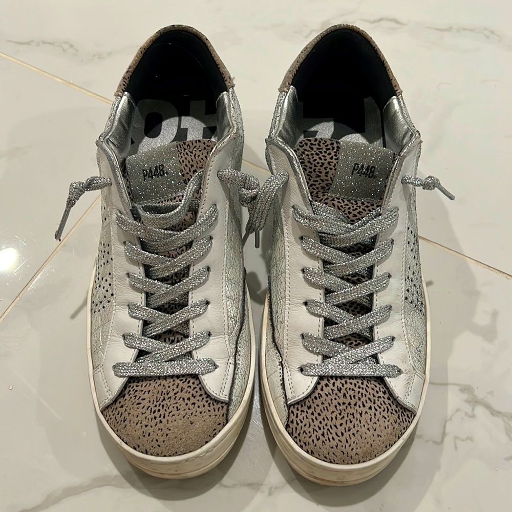 P448 Women’s sneakers size 39